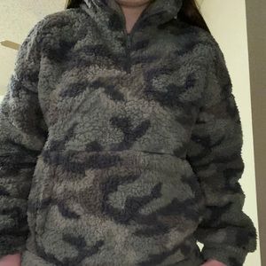 Camo Sherpa